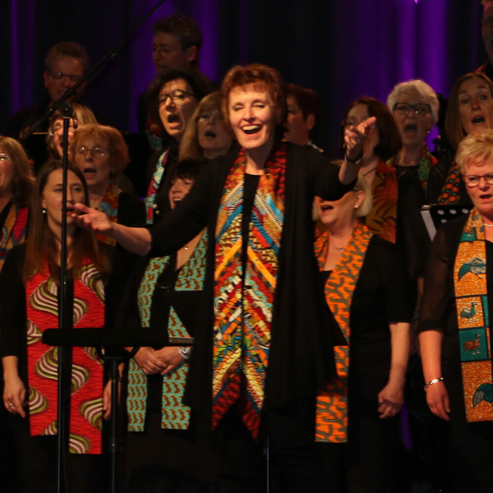 Joyful People & Alphornensemble